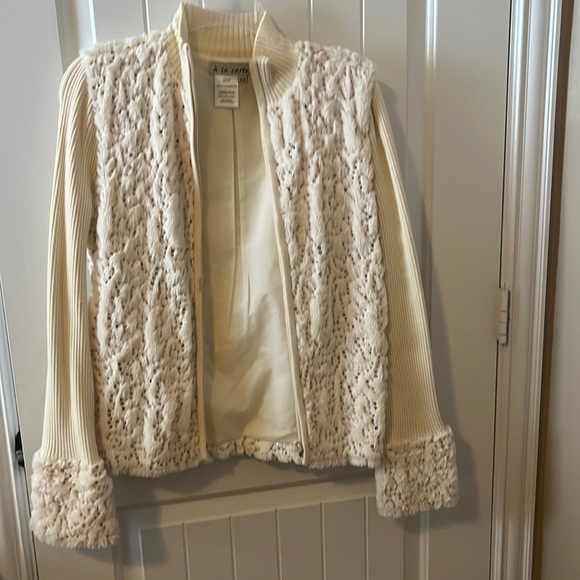 New! Never worn. A la cart fur jacket - Picture 1 of 5